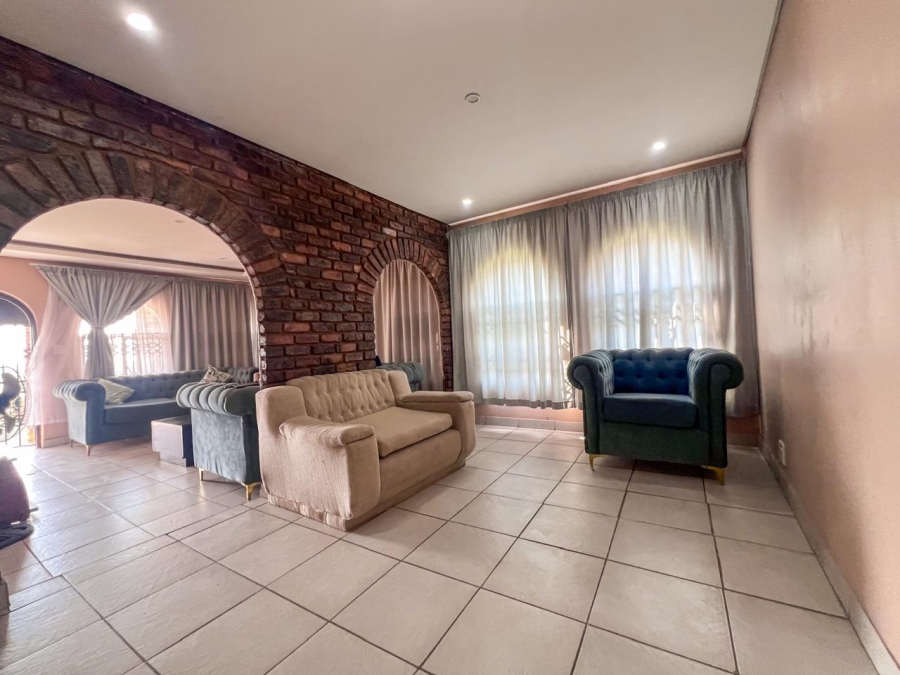 3 Bedroom Property for Sale in Soshanguve M Gauteng