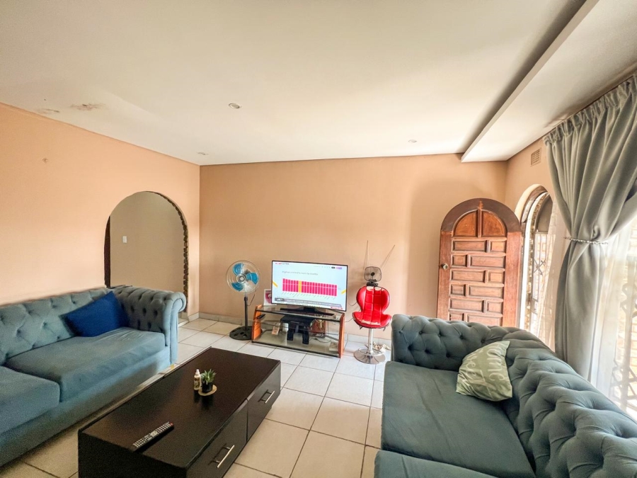 3 Bedroom Property for Sale in Soshanguve M Gauteng