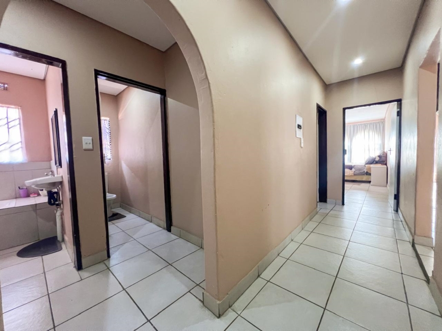 3 Bedroom Property for Sale in Soshanguve M Gauteng