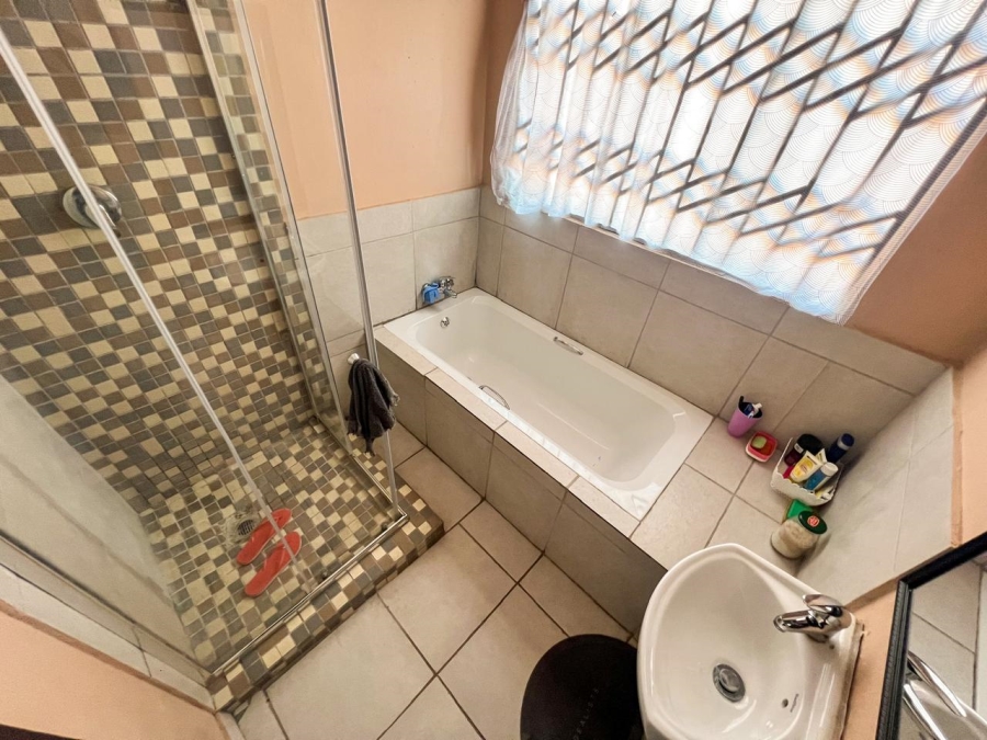 3 Bedroom Property for Sale in Soshanguve M Gauteng