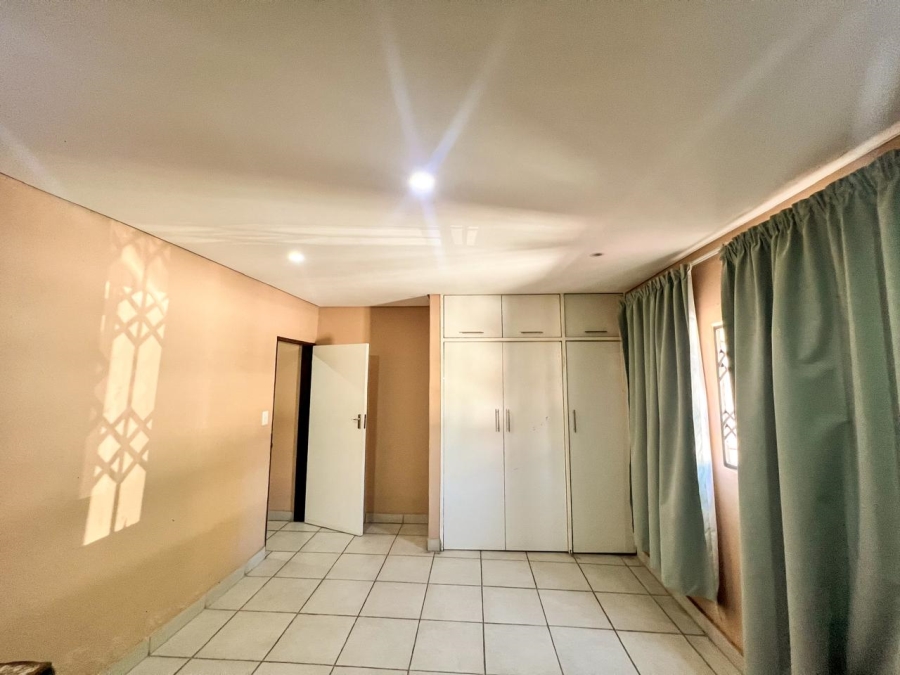 3 Bedroom Property for Sale in Soshanguve M Gauteng