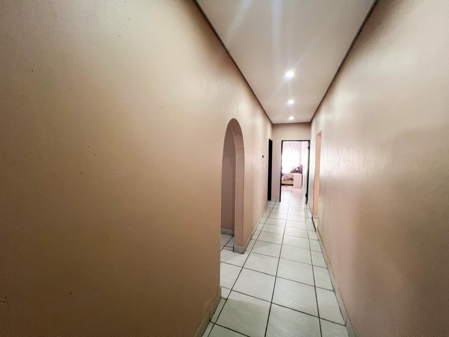 3 Bedroom Property for Sale in Soshanguve M Gauteng