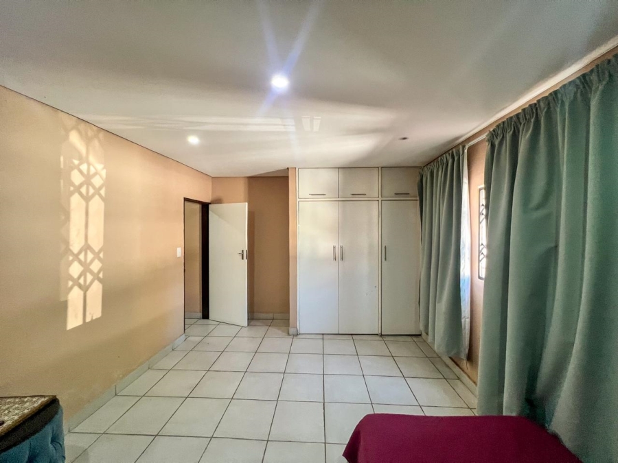 3 Bedroom Property for Sale in Soshanguve M Gauteng
