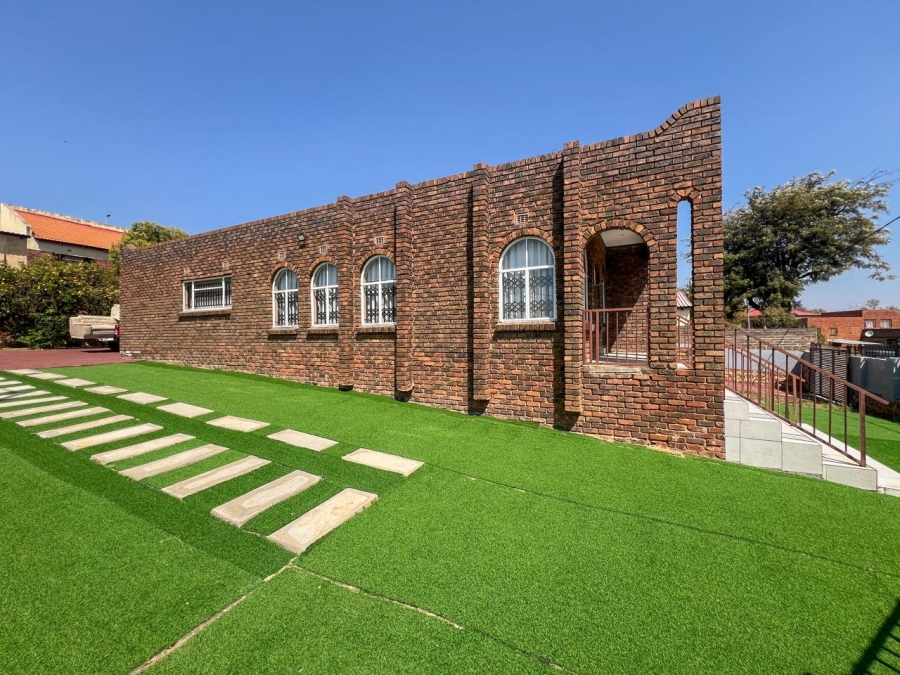 3 Bedroom Property for Sale in Soshanguve M Gauteng