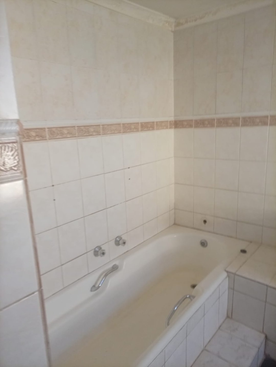 3 Bedroom Property for Sale in Brixton Gauteng