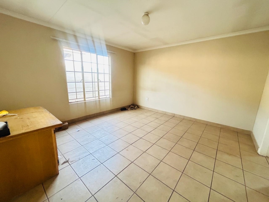 3 Bedroom Property for Sale in Sky City Gauteng