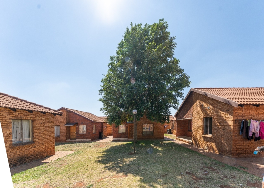 To Let 3 Bedroom Property for Rent in Protea Glen Gauteng