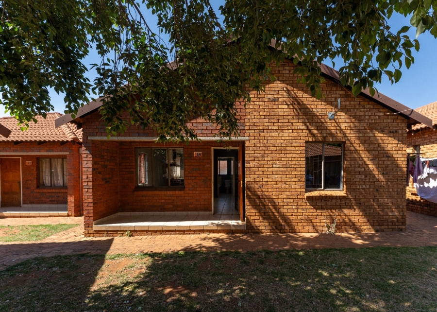 To Let 3 Bedroom Property for Rent in Protea Glen Gauteng
