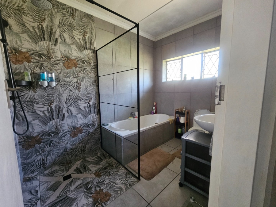 To Let 4 Bedroom Property for Rent in Rynfield Gauteng