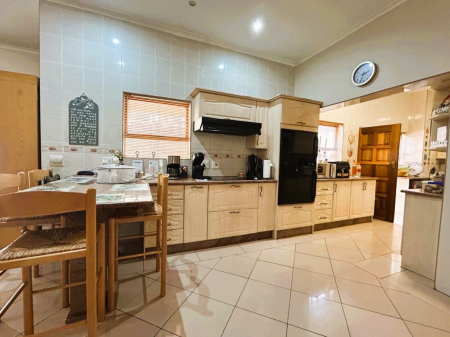 4 Bedroom Property for Sale in Blue Valley Golf Estate Gauteng