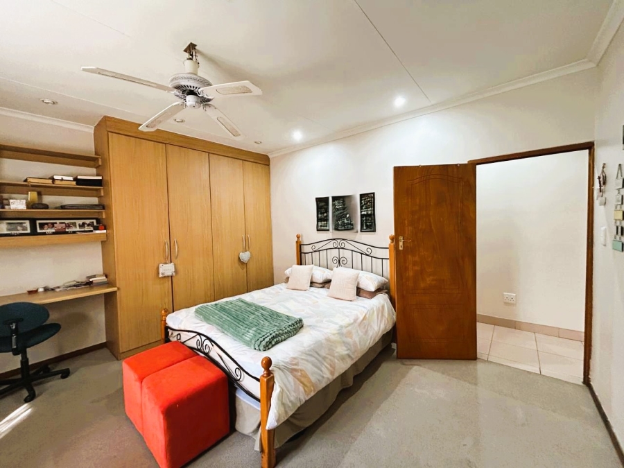 4 Bedroom Property for Sale in Blue Valley Golf Estate Gauteng