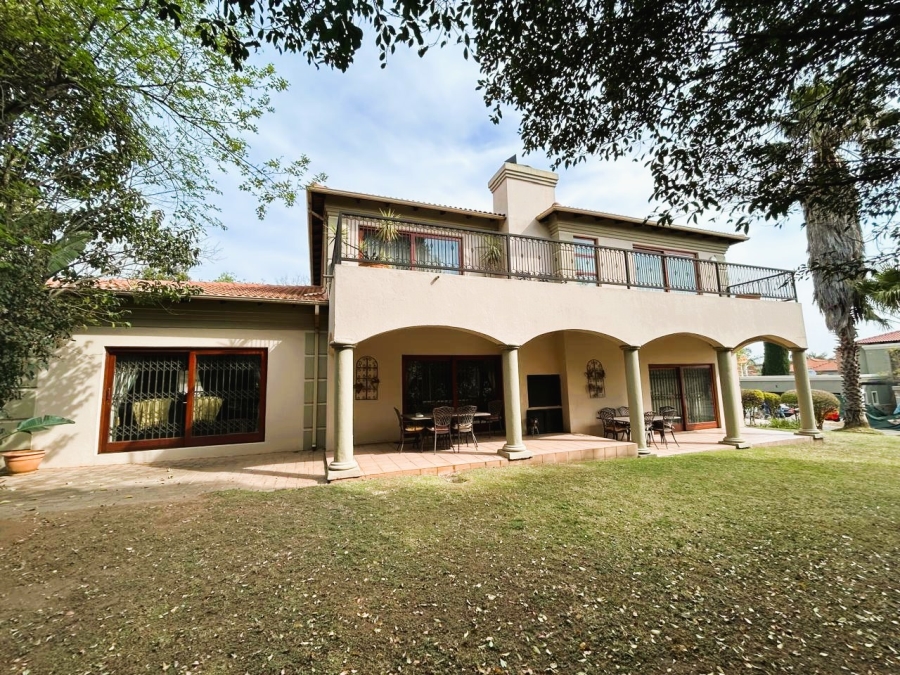 4 Bedroom Property for Sale in Blue Valley Golf Estate Gauteng