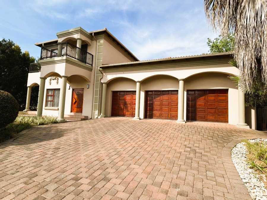4 Bedroom Property for Sale in Blue Valley Golf Estate Gauteng
