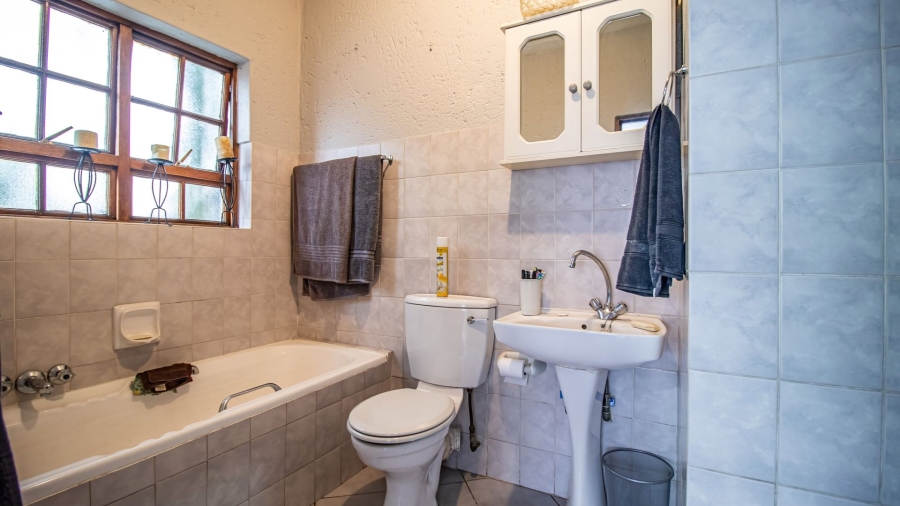 To Let 3 Bedroom Property for Rent in Dowerglen Ext 4 Gauteng