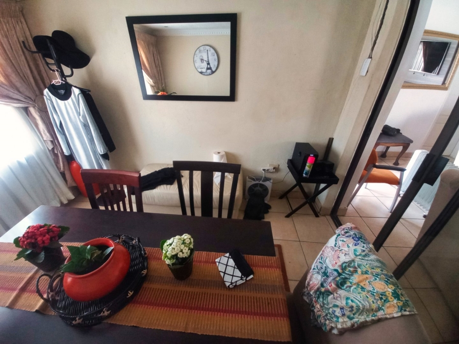 2 Bedroom Property for Sale in Zonkezizwe Gauteng
