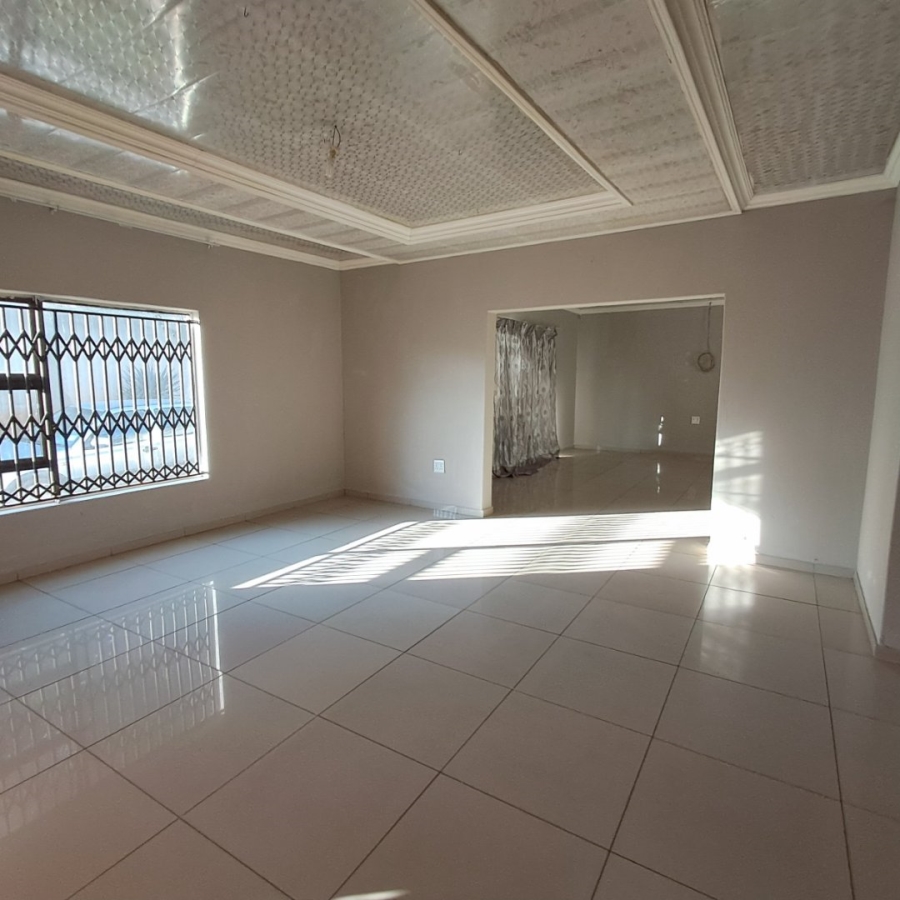 4 Bedroom Property for Sale in Elsburg Gauteng