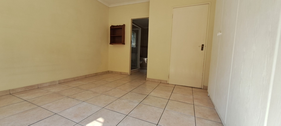 3 Bedroom Property for Sale in Villieria Gauteng