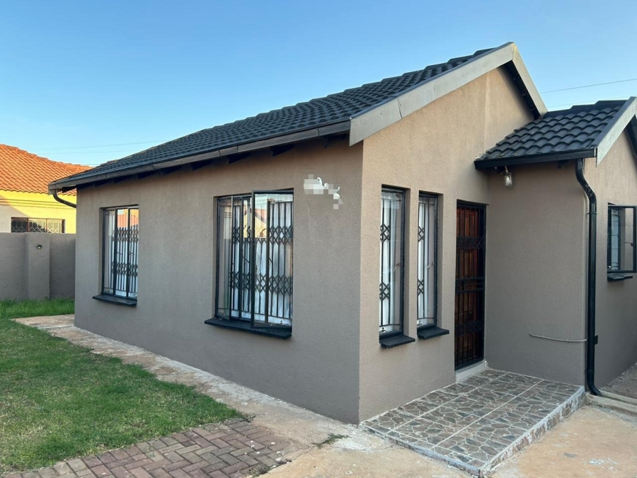 2 Bedroom Property for Sale in Soshanguve VV Gauteng
