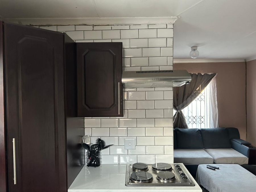 2 Bedroom Property for Sale in Soshanguve VV Gauteng