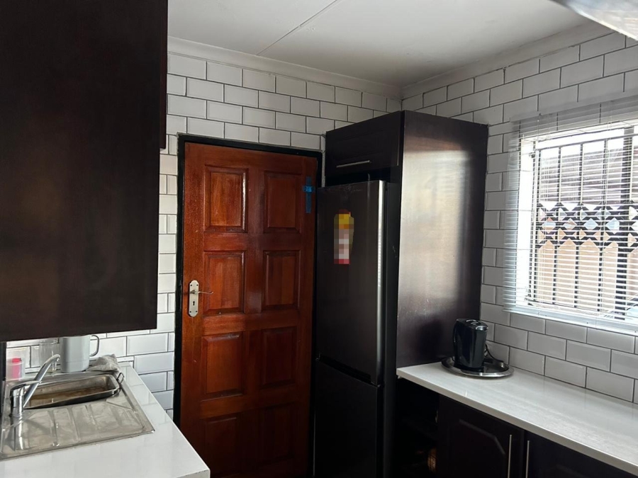 2 Bedroom Property for Sale in Soshanguve VV Gauteng