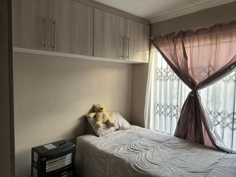 2 Bedroom Property for Sale in Soshanguve VV Gauteng