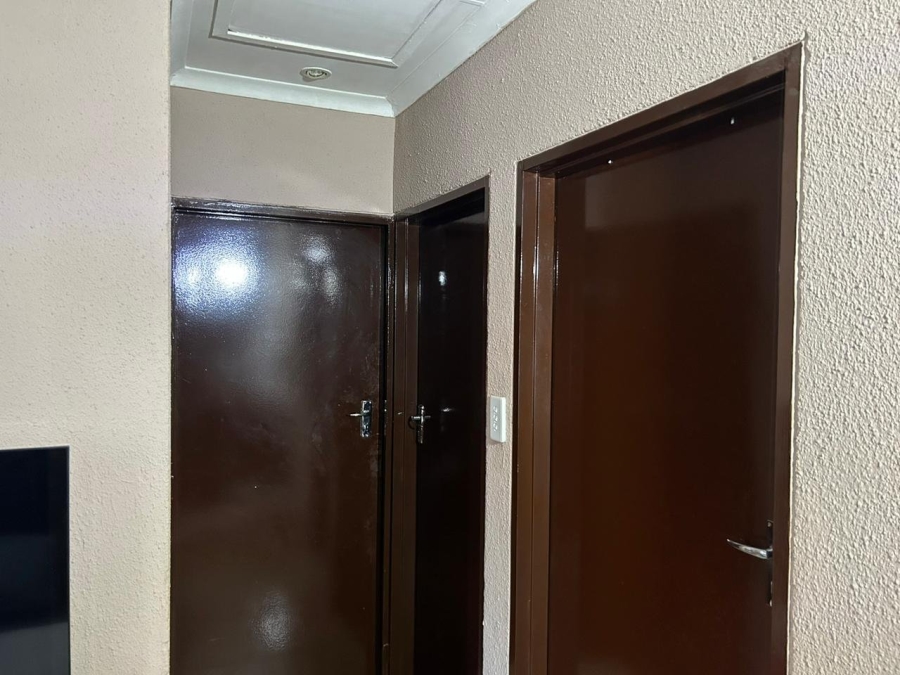 2 Bedroom Property for Sale in Soshanguve VV Gauteng