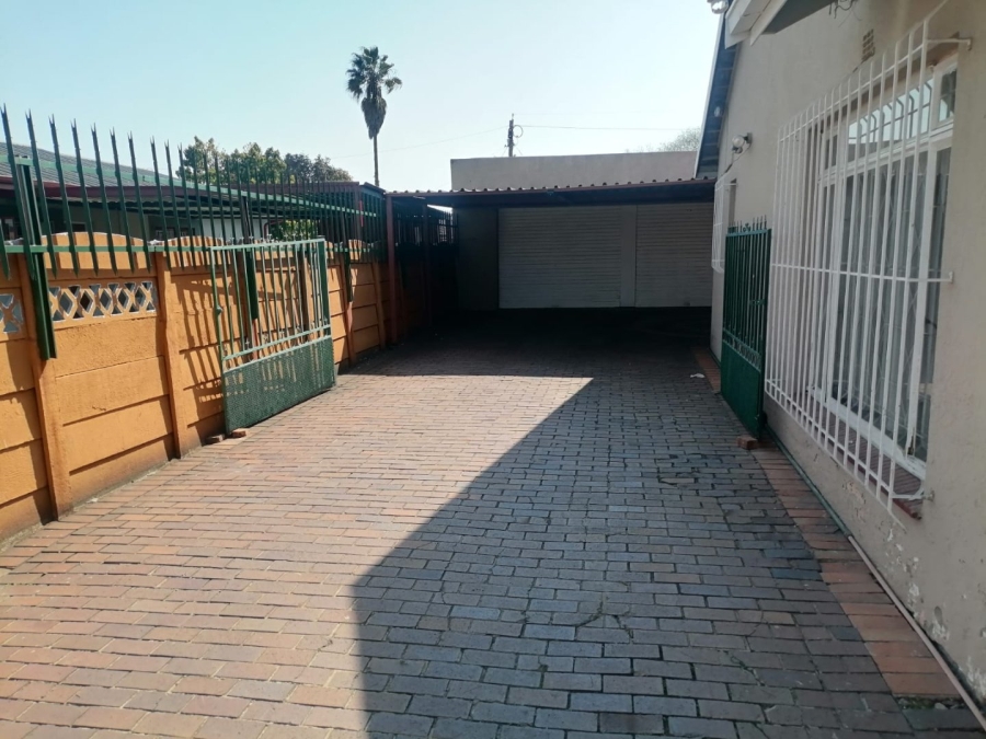 4 Bedroom Property for Sale in Van Dyk Park Gauteng