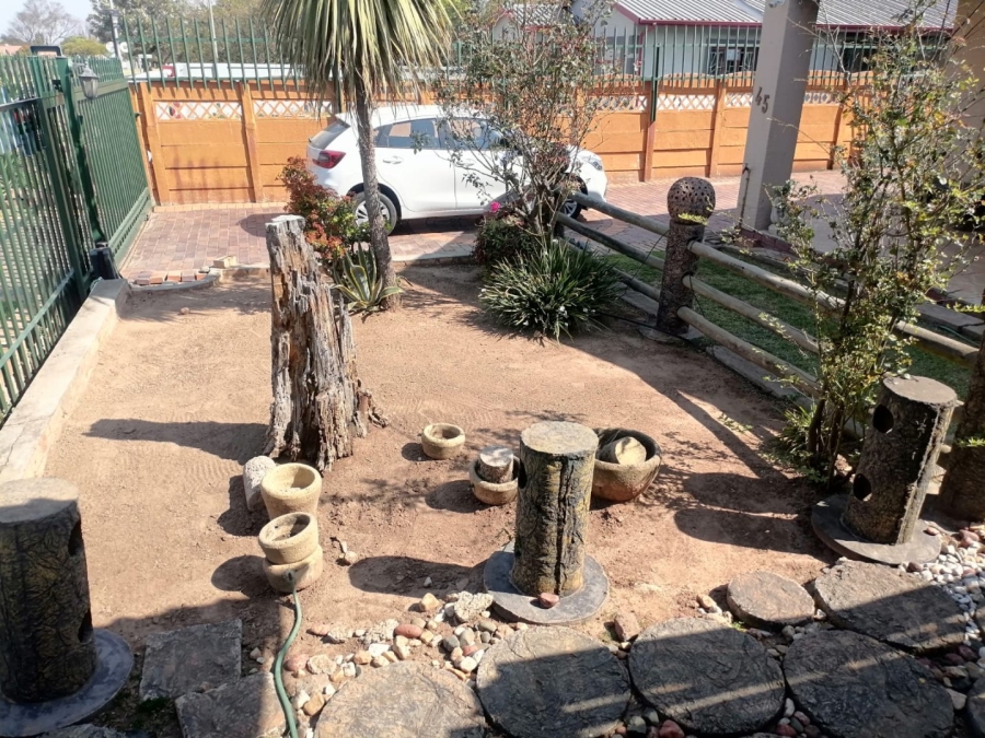 4 Bedroom Property for Sale in Van Dyk Park Gauteng