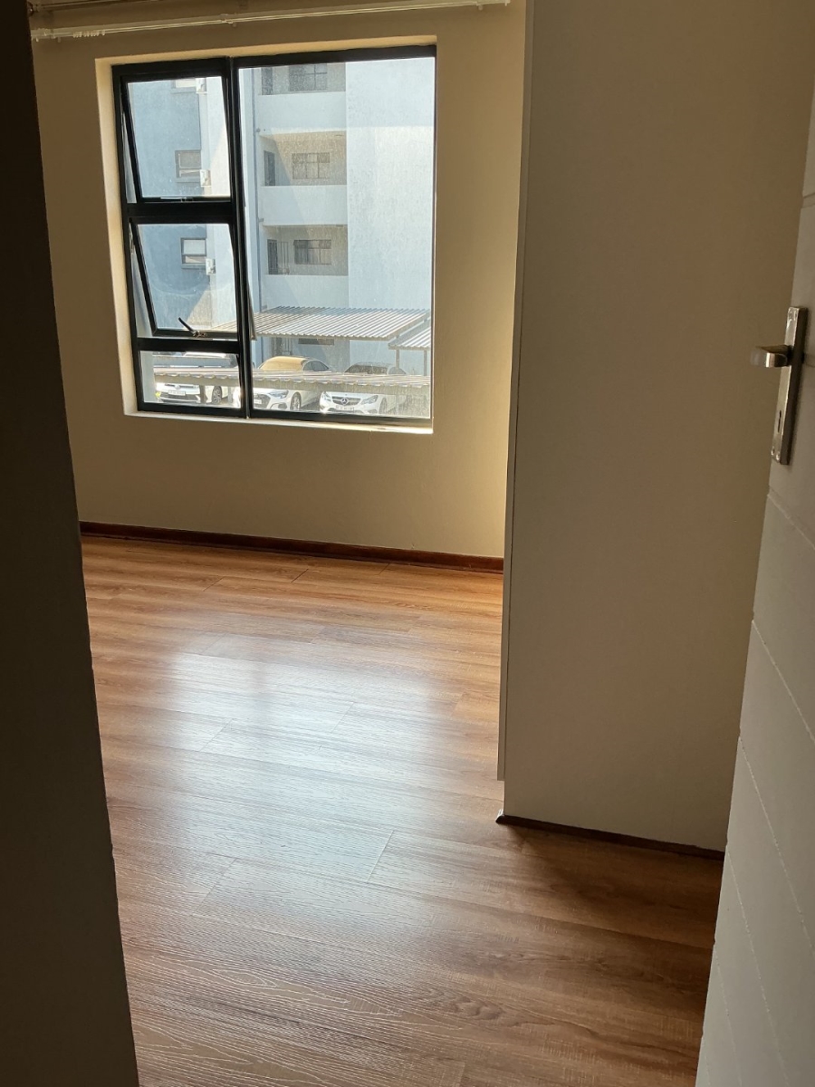 2 Bedroom Property for Sale in Glen Austin Gauteng