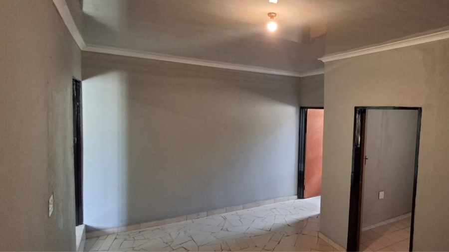 2 Bedroom Property for Sale in Roodekop Gauteng