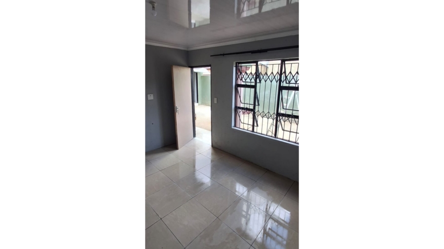 2 Bedroom Property for Sale in Roodekop Gauteng
