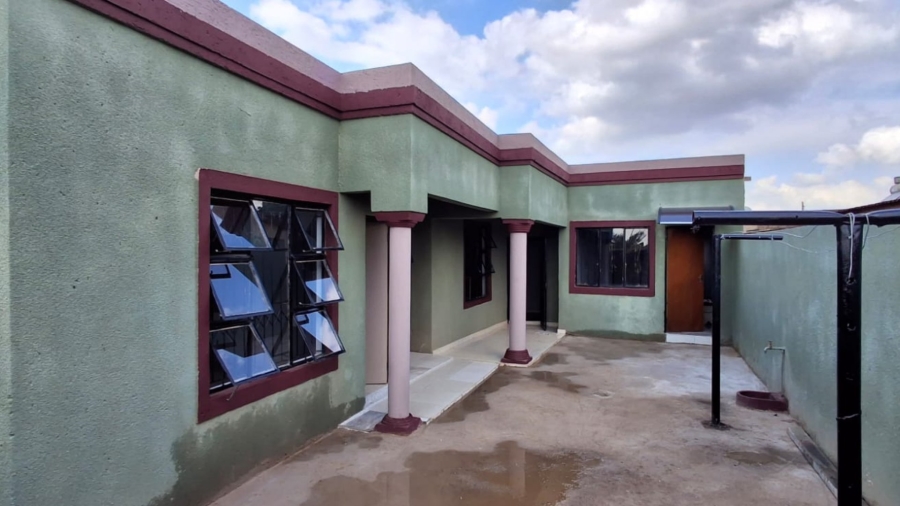 2 Bedroom Property for Sale in Roodekop Gauteng