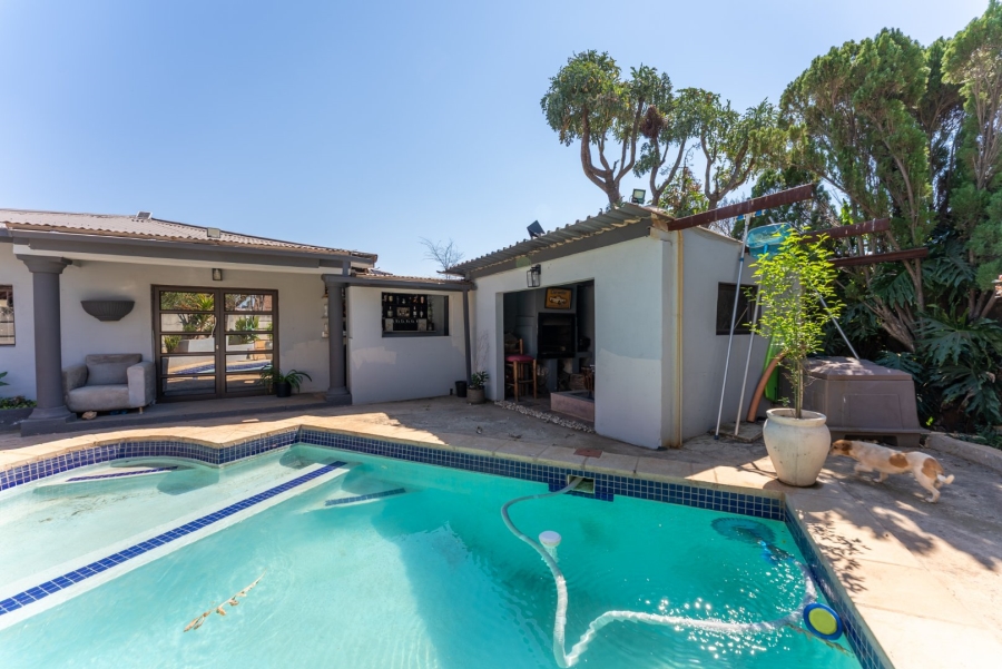 5 Bedroom Property for Sale in Klopperpark Gauteng