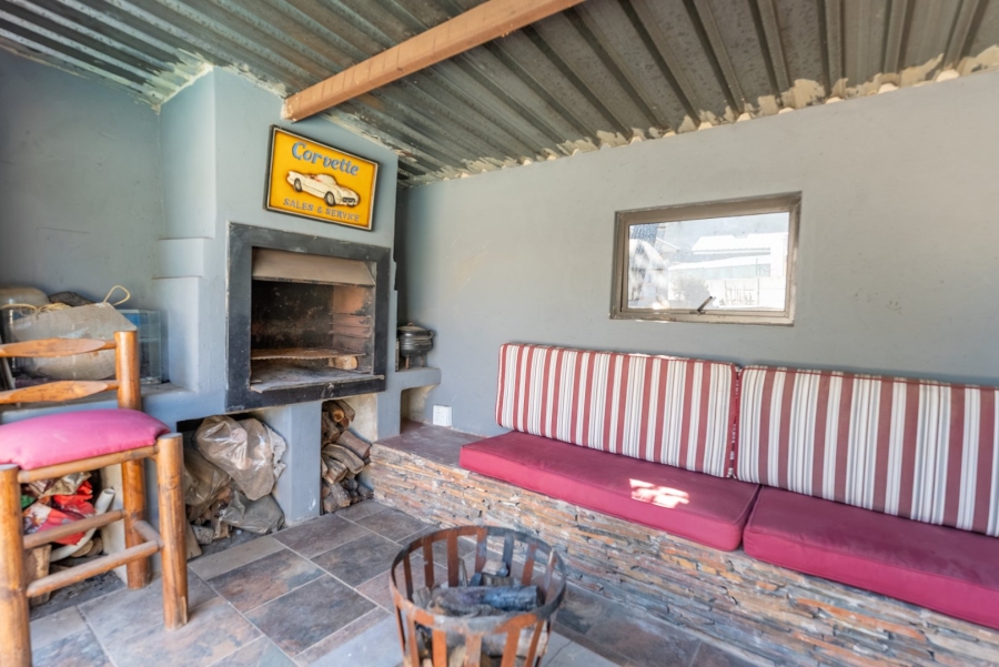 5 Bedroom Property for Sale in Klopperpark Gauteng