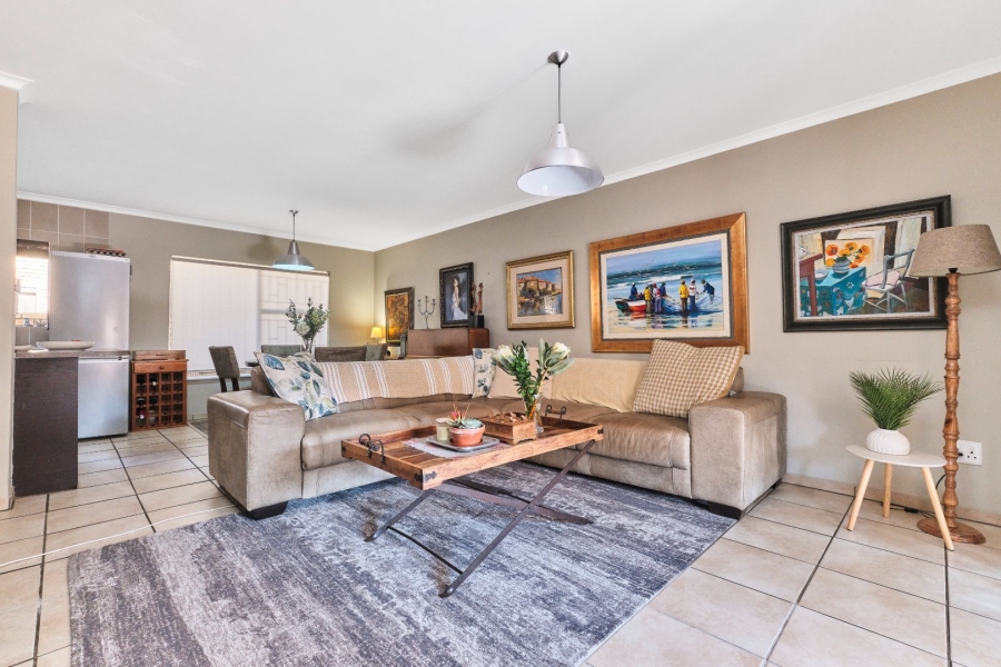 3 Bedroom Property for Sale in Wilgeheuwel Gauteng