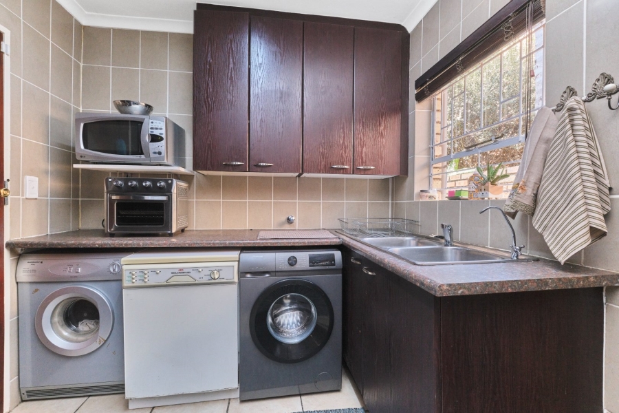 3 Bedroom Property for Sale in Wilgeheuwel Gauteng