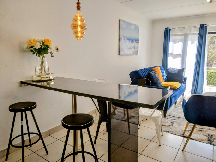 To Let  Bedroom Property for Rent in Beverley Gardens Gauteng