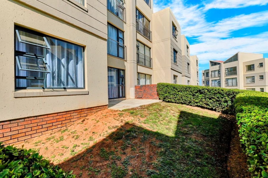 To Let  Bedroom Property for Rent in Beverley Gardens Gauteng