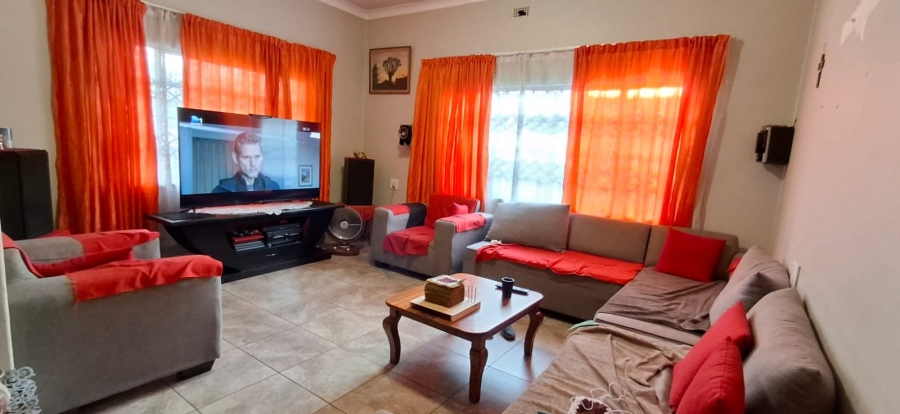4 Bedroom Property for Sale in Pretoria Gardens Gauteng