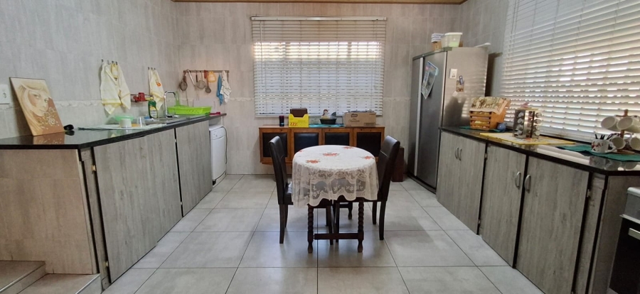 4 Bedroom Property for Sale in Pretoria Gardens Gauteng