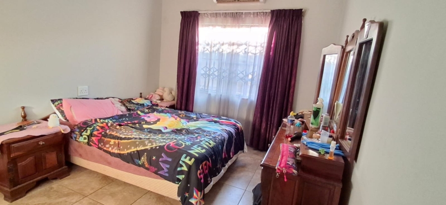 4 Bedroom Property for Sale in Pretoria Gardens Gauteng