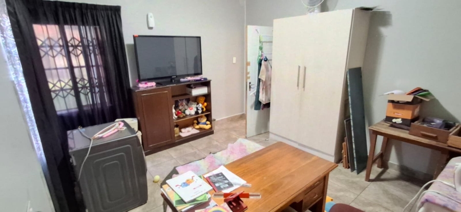4 Bedroom Property for Sale in Pretoria Gardens Gauteng