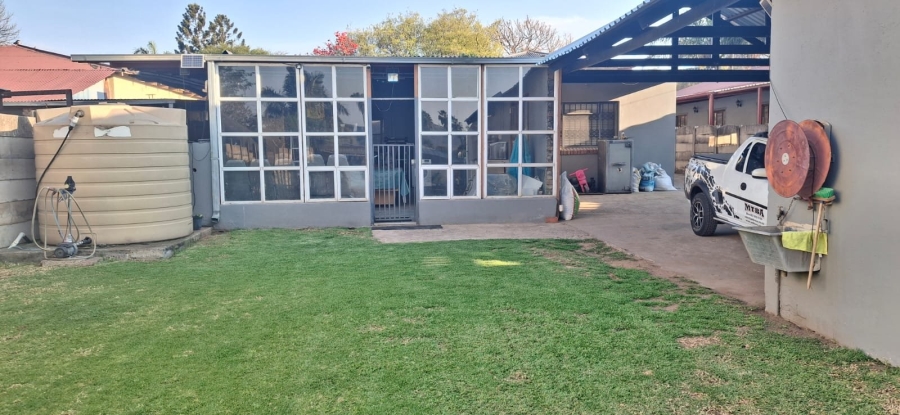 4 Bedroom Property for Sale in Pretoria Gardens Gauteng