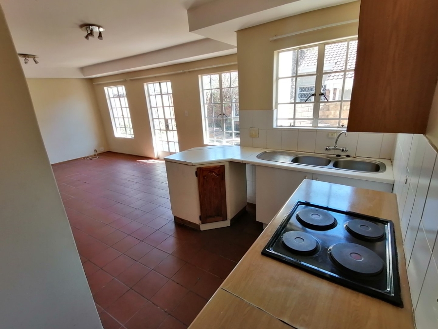 1 Bedroom Property for Sale in Kensington Gauteng