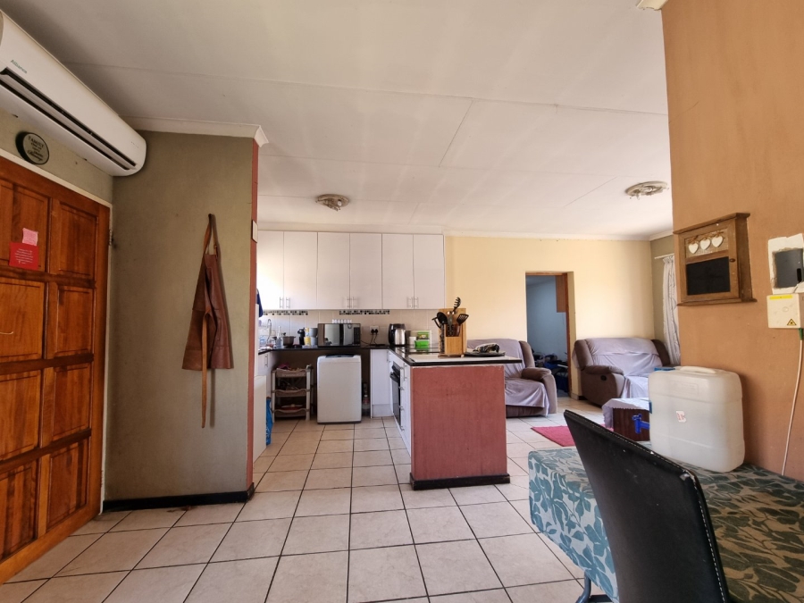 2 Bedroom Property for Sale in The Reeds Gauteng
