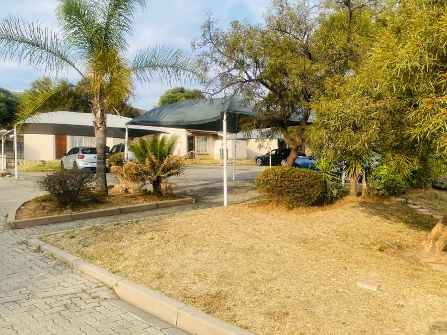 3 Bedroom Property for Sale in Country View Gauteng
