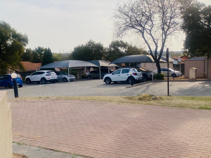 3 Bedroom Property for Sale in Country View Gauteng