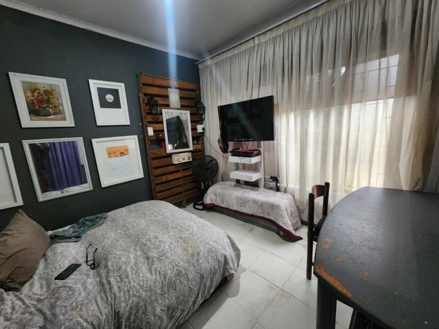 6 Bedroom Property for Sale in Olifantsfontein Gauteng