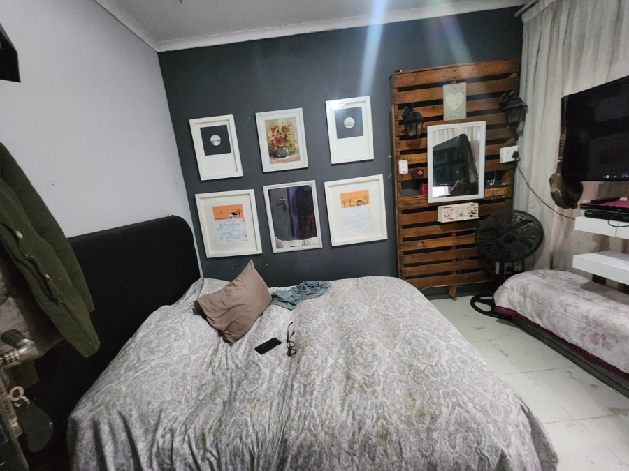 6 Bedroom Property for Sale in Olifantsfontein Gauteng