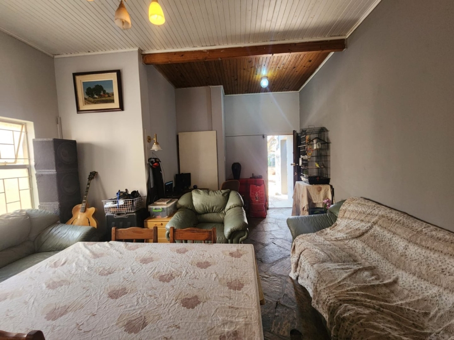 6 Bedroom Property for Sale in Olifantsfontein Gauteng